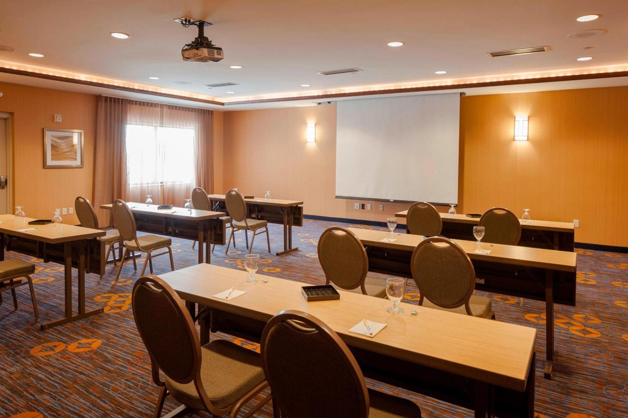 Courtyard By Marriott Madison West / Middleton Hotel Kültér fotó