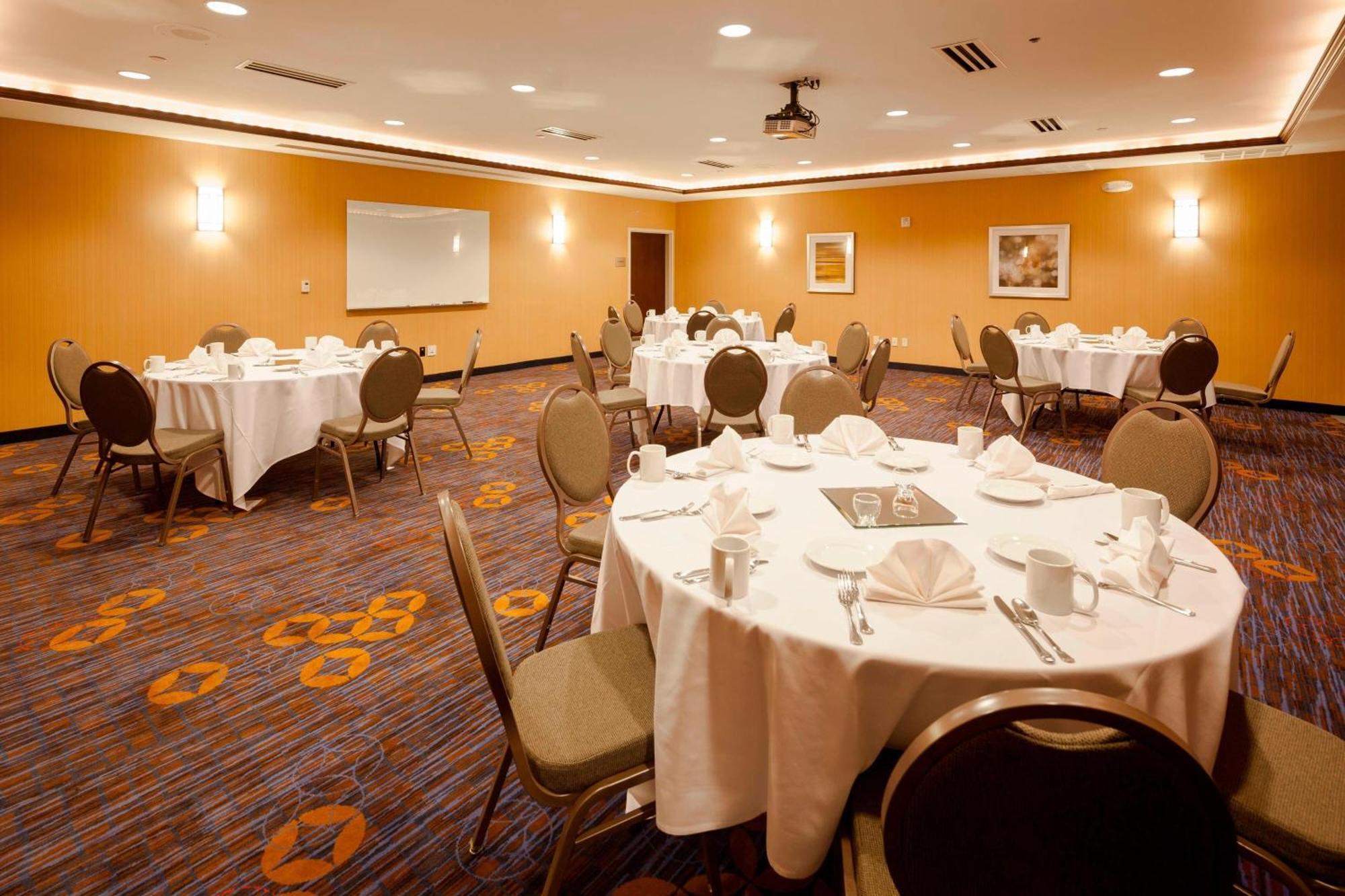 Courtyard By Marriott Madison West / Middleton Hotel Kültér fotó