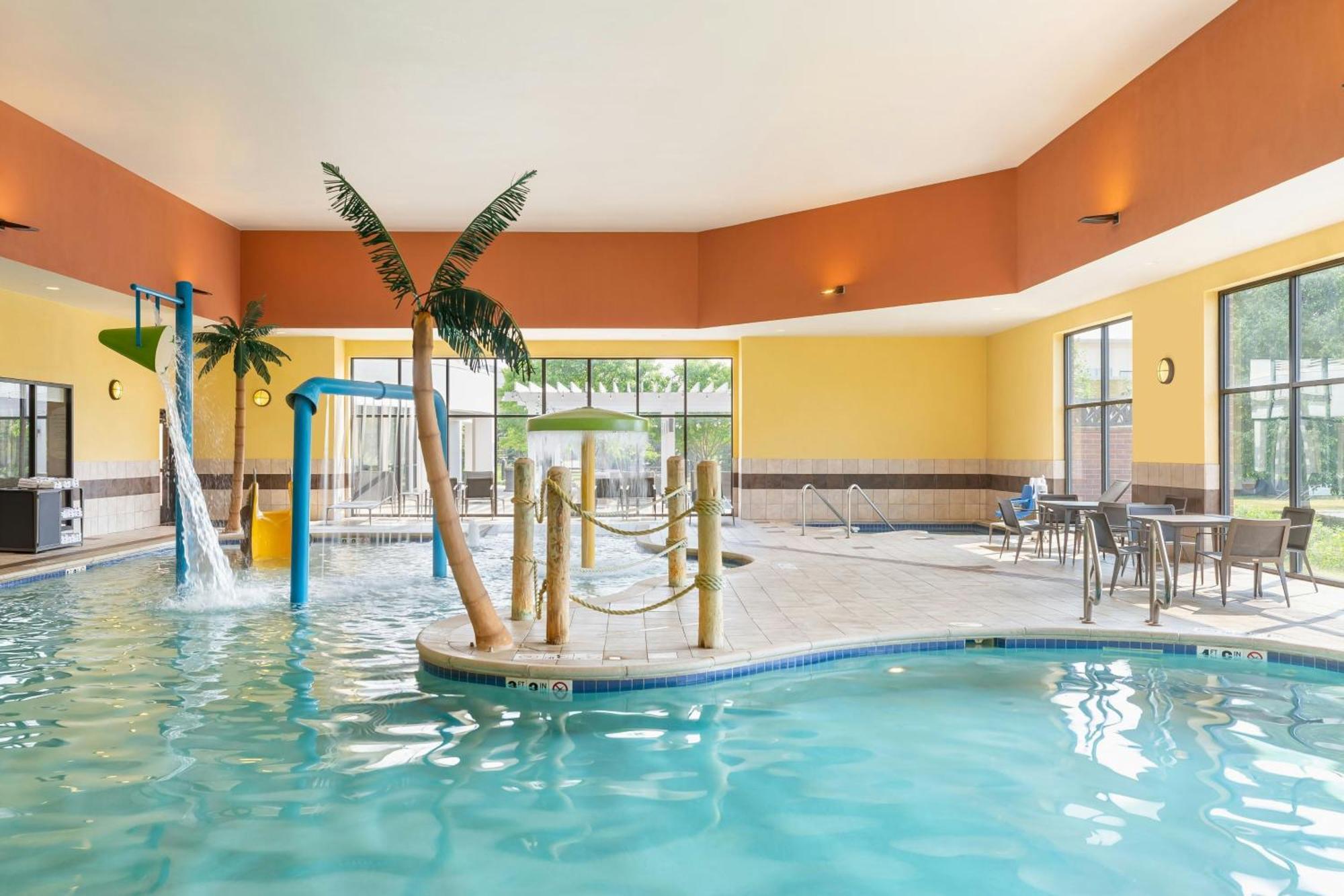 Courtyard By Marriott Madison West / Middleton Hotel Kültér fotó