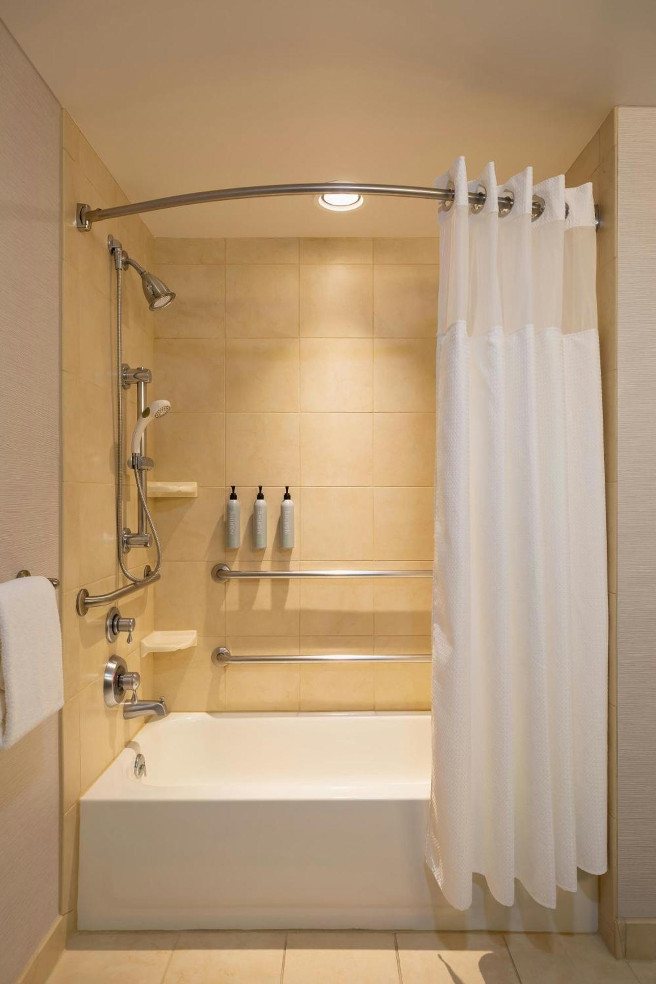 Courtyard By Marriott Madison West / Middleton Hotel Kültér fotó